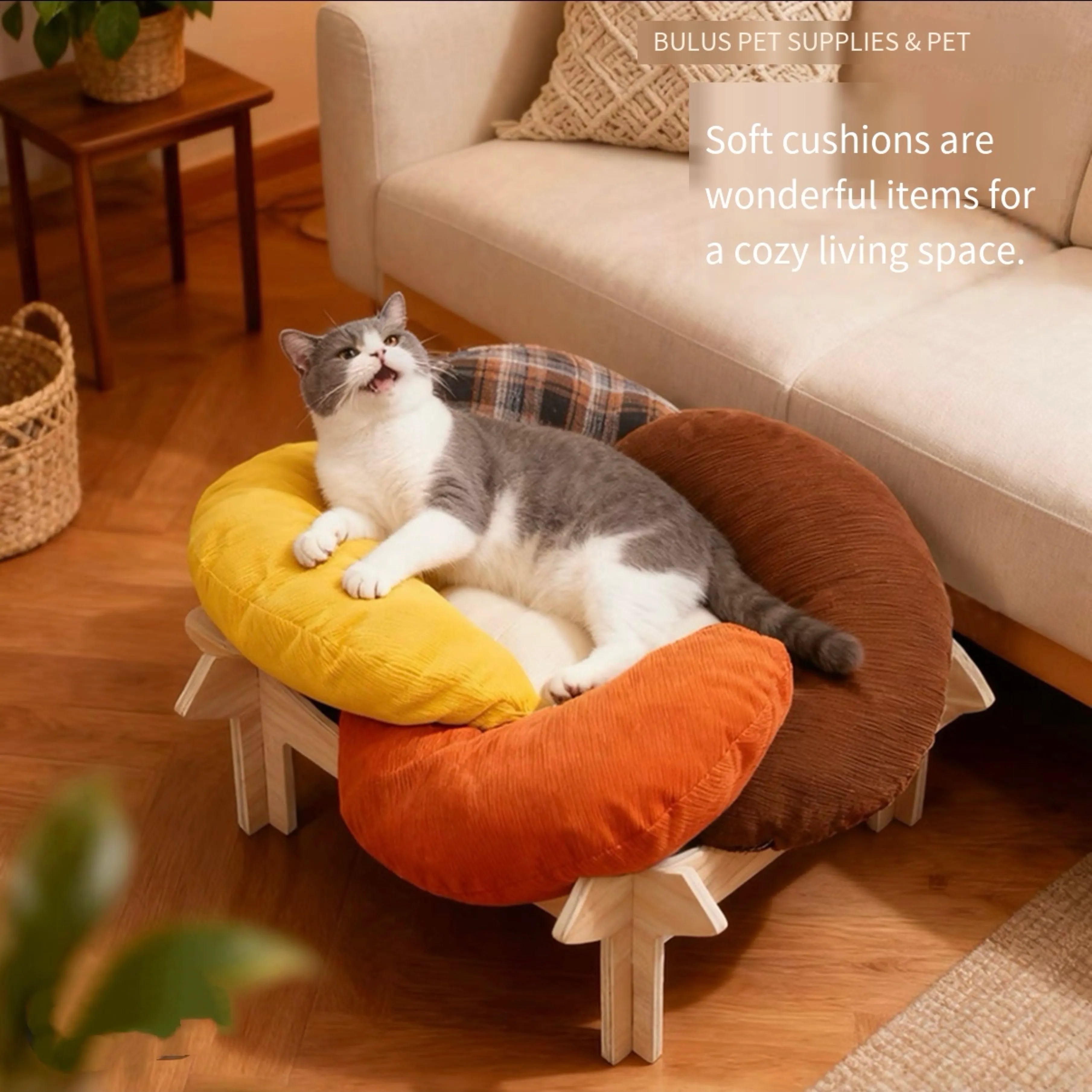 Flower-Shaped Cushioned Cat Lounge with Wooden Base