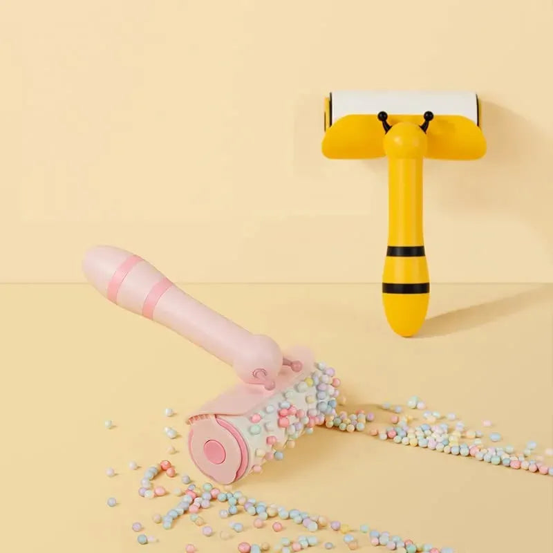 Bee-Shaped Pet Hair Lint Roller with Refill Option