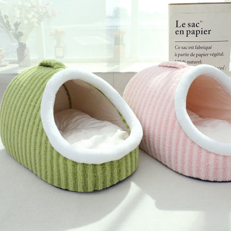 Slipper-Shaped Cave Bed for Indoor Cats
