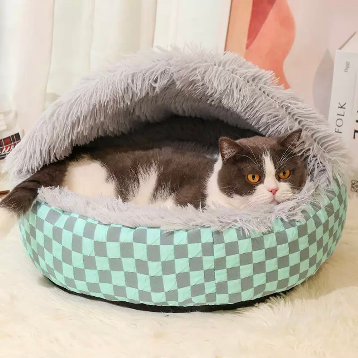 Washable Winter Cave Bed for Cats