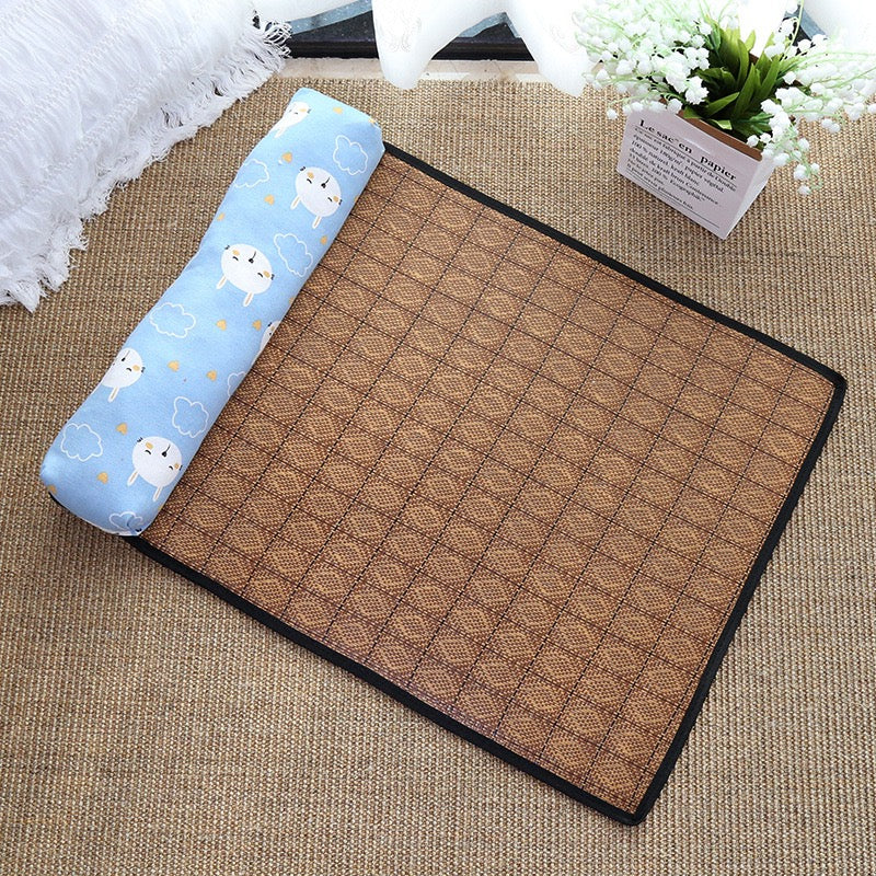Breathable Rattan-Weave Pet Mat with Pillow – 5 Colors, 3 Sizes