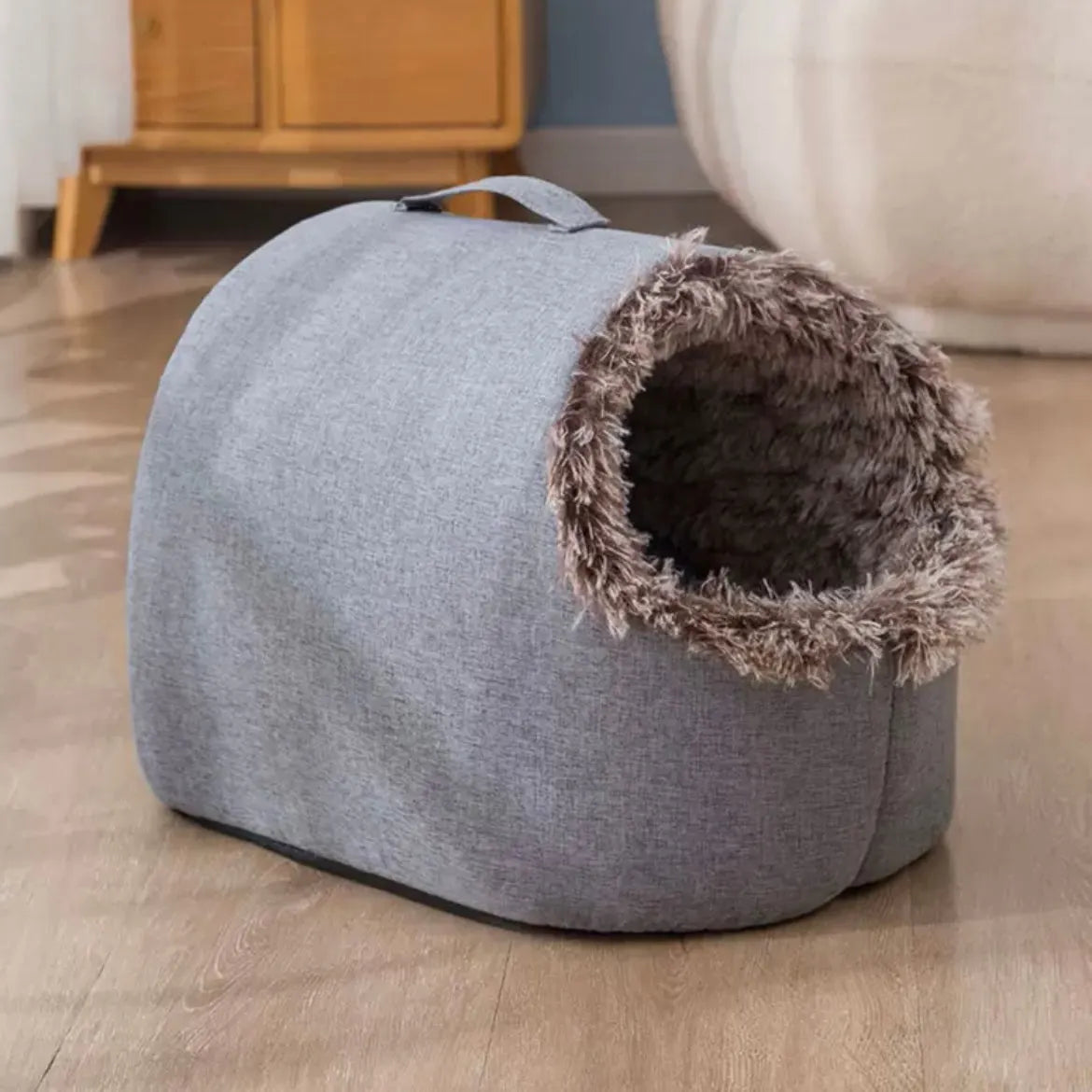 Warm Enclosed Pet House for Cats & Small Dogs – M or L