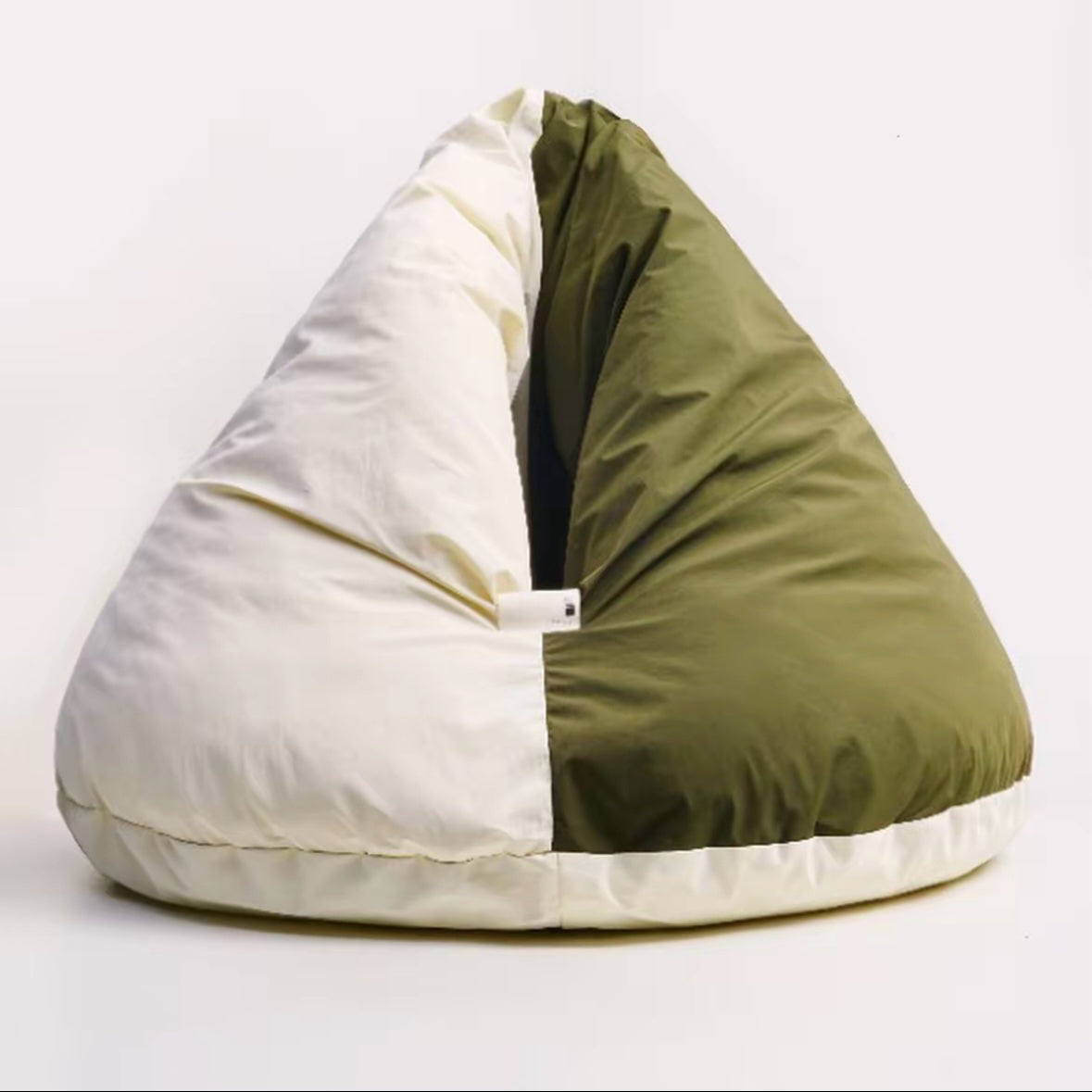 Beanbag-Style Cat Cave Bed – 4 Designs