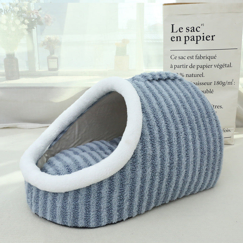 Slipper-Shaped Cave Bed for Indoor Cats