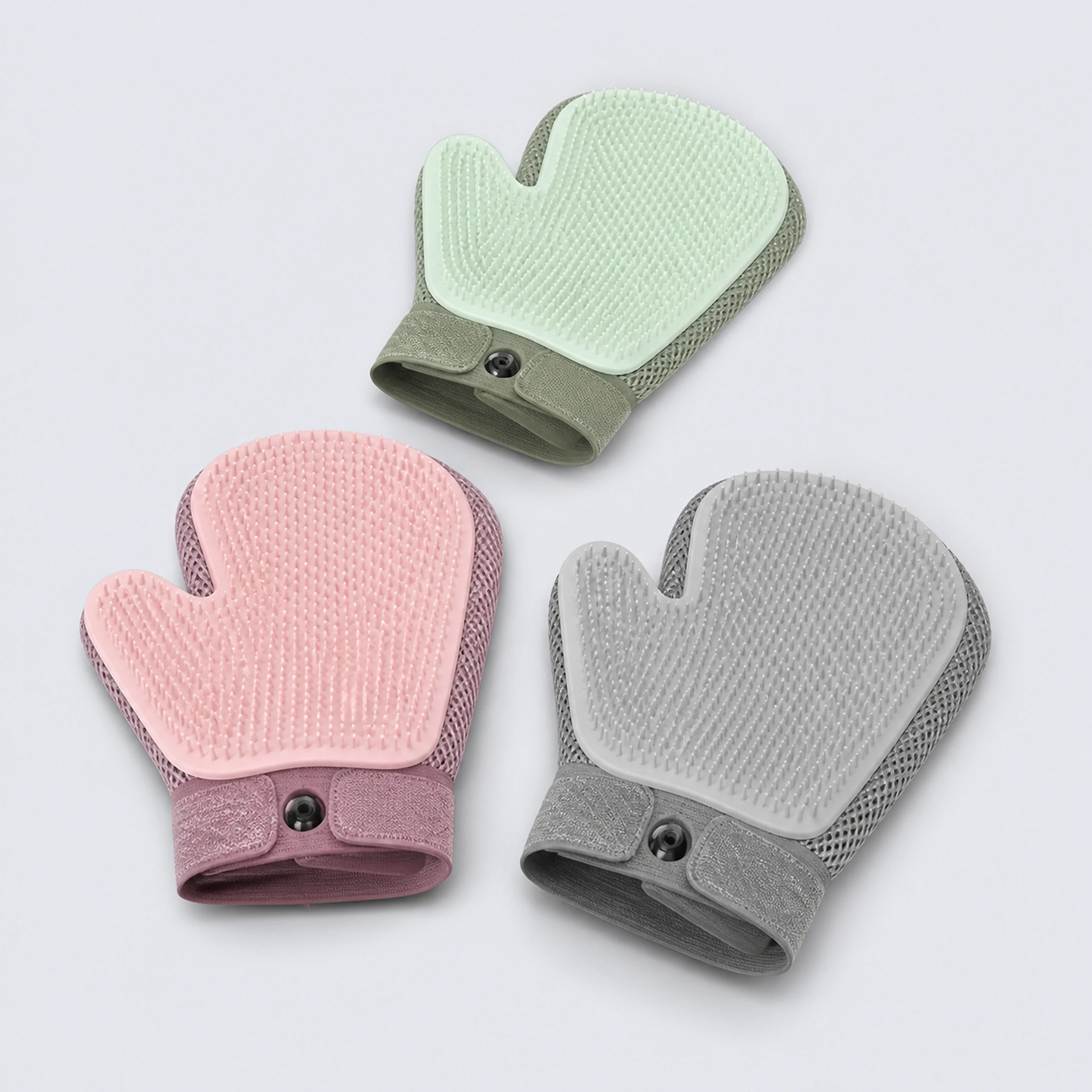Mist Spray Pet Grooming Glove – 3 Colors | ALDERKIN