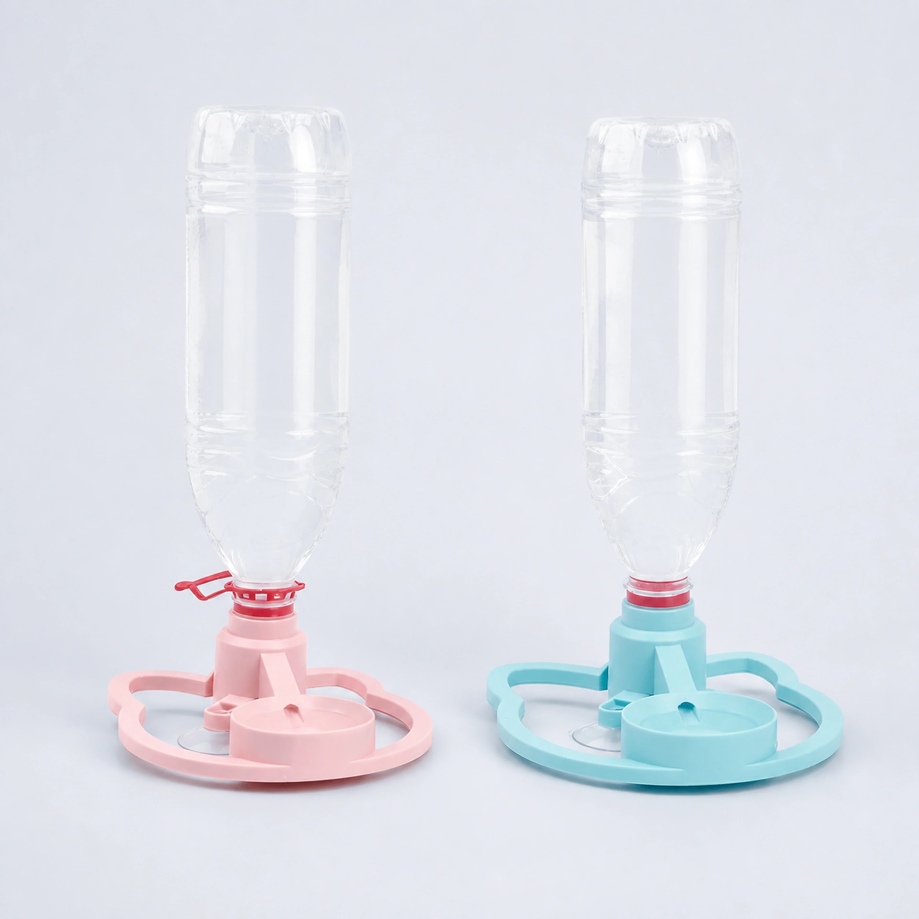 Portable Bottle-Fed Gravity Pet Water Dispenser – 2 Colors | ALDERKIN