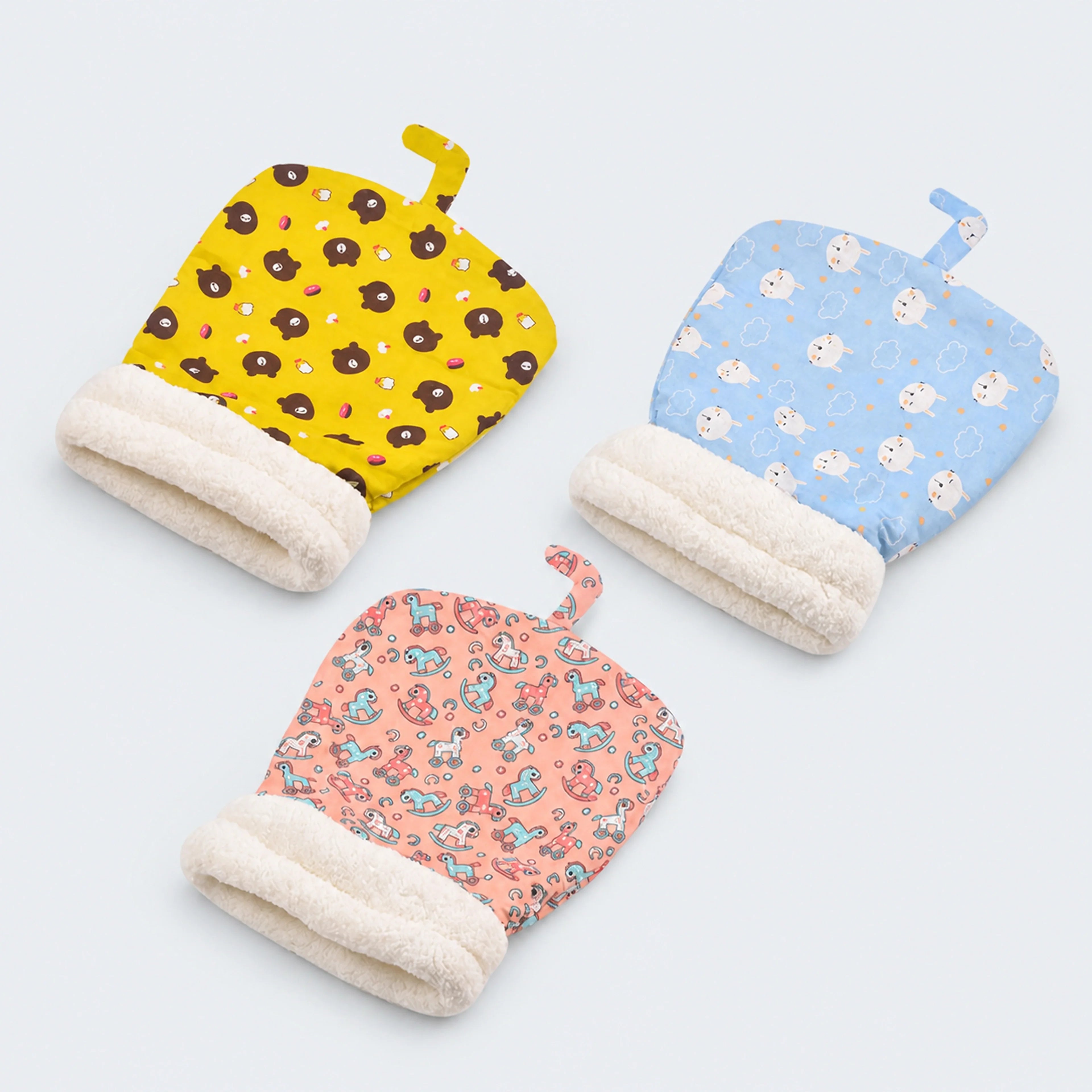 Warm Winter Sleeping Bag Bed for Cats | ALDERKIN